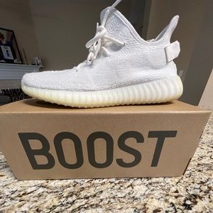 Yeezy Boost 350 V2